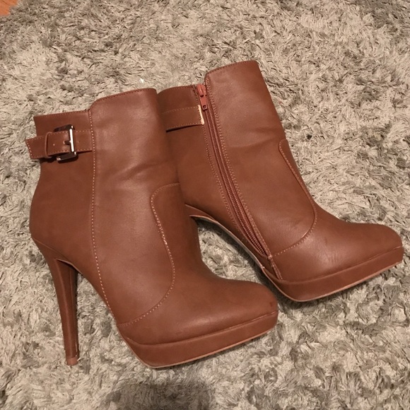 Top moda brown booties