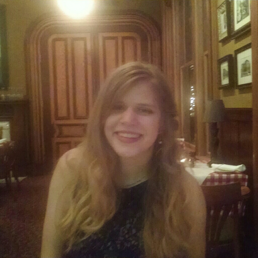 Meet your Posher, Katelyn