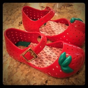 Mini Melissa Furadinha Toddler Shoes (Size 6)