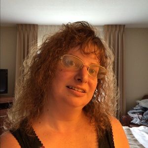 Meet your Posher, Christine