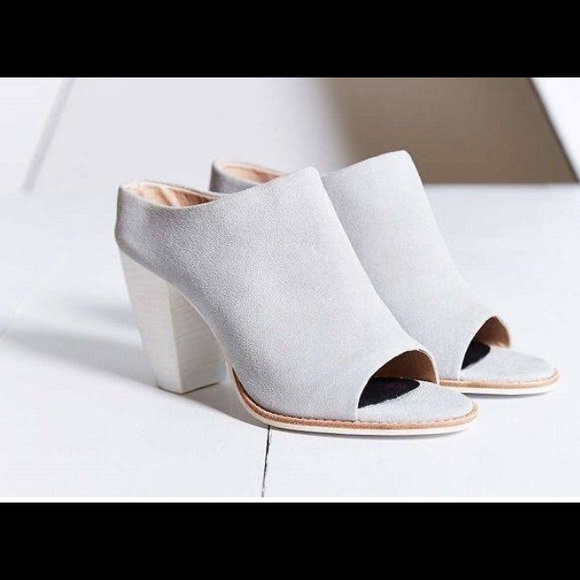 Sol Sana Liza peep toe mule