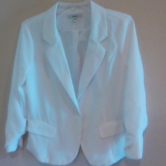 White blazer, juniors size large