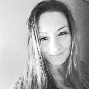 Meet your Posher, Dena