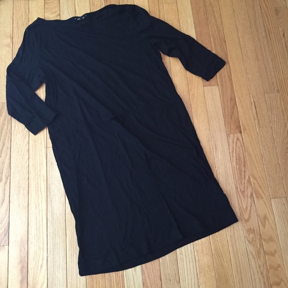 H&M Dresses & Skirts - H&M Basic jersey knit black dress Sz L