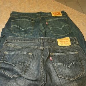 Men Levi 501 blue jeans