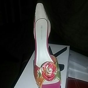 Anne Klein  pumps