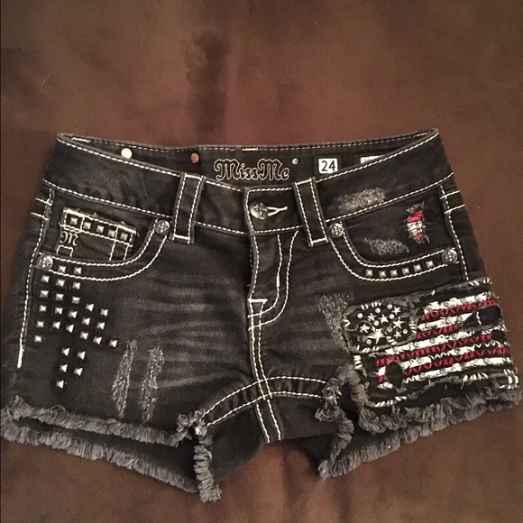 Miss Me Black American Flag shorts sz 24