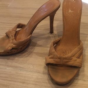 Tan slides. Size 7. Good condition