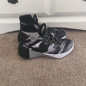 2015 Hyper dunk- mint condition