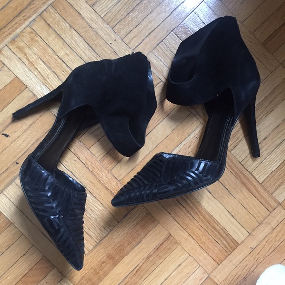 Designer Two-piece pump