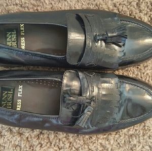 Men's dress shoes