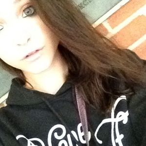 Meet your Posher, Kaitlyn