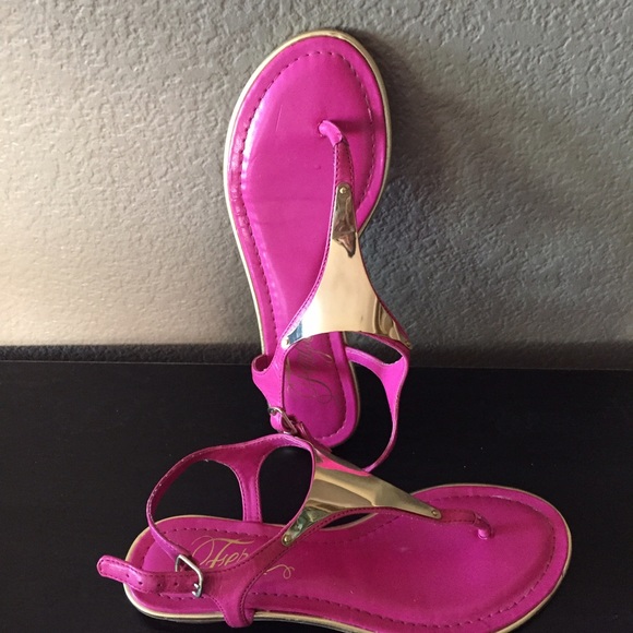 Fergie T-strap sandals with gold accent - Picture 3 of 3