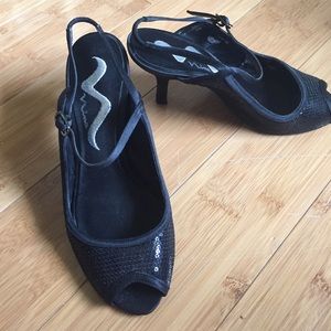 SEQUIN PEEP TOE , ADJUSTABLE SLING BACK DRESS SHOE