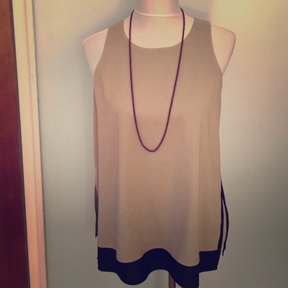 Beautiful two tone flowy top