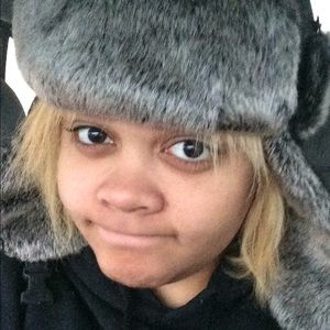 Meet your Posher, Avrielle