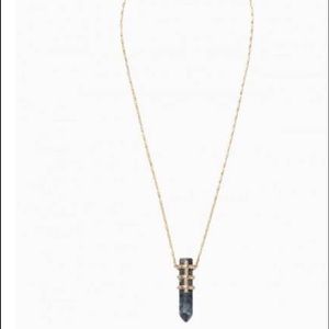 Stella and Dot Legend pendant necklace