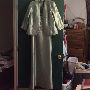 Mother of the bride dress