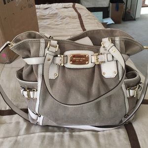 FINAL MARKDOWN Gorgeous Michael Kors bag -offer!