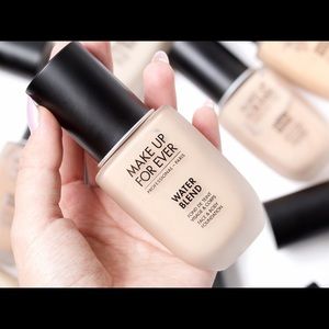 Makeup Forever Water Blend Foundation