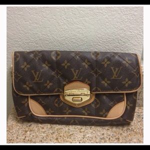 LV Clutch bag