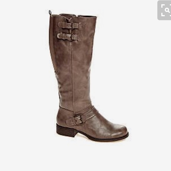 Grey Kim Roger Boots