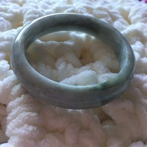 🌹Genuine jade bangle bracelet 2.5 inch diameter🌹