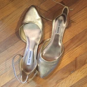 Flats with ankle strap