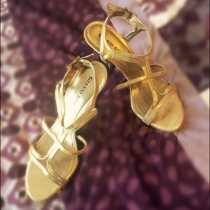 Gianni Bini strap dress sandals