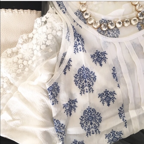 Tunic top with extended ruffle lace - Picture 3 of 4