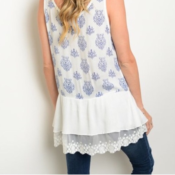 Tunic top with extended ruffle lace - Picture 4 of 4