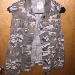 Camo vest