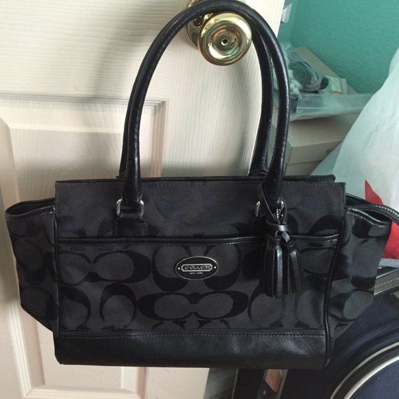 Authentic Coach handbag for sale! - Picture 1 of 3