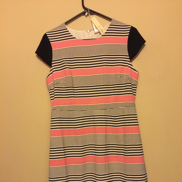 Esley Dress - Picture 2 of 4