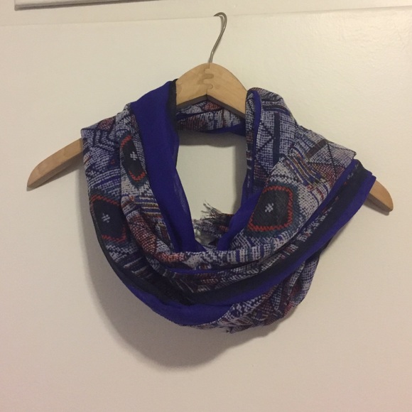 Colorful Scarf - Picture 2 of 3