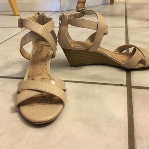 nude wedges