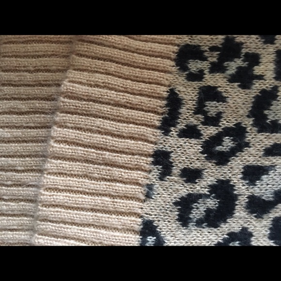 Cheetah print sweater - Picture 3 of 4