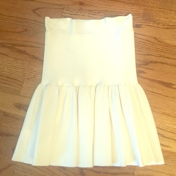 Cream Ribbed skirt