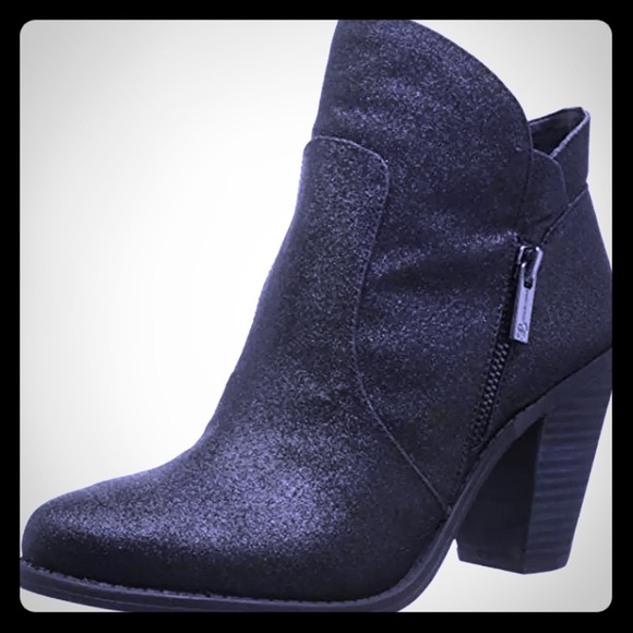 Jessica Simpson Booties!
