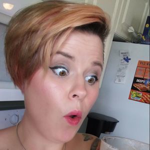 Meet your Posher, Robyn