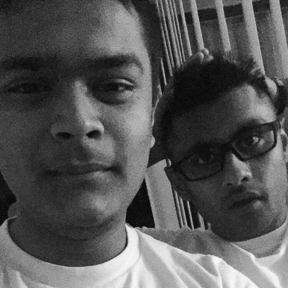 Meet your Posher, Naveed