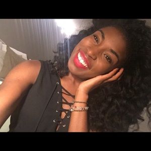 Meet your Posher, Jasmin