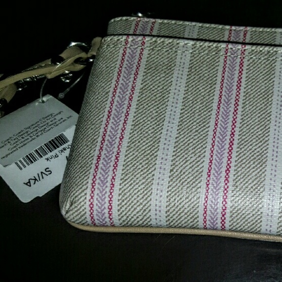 NWT Coach Brand Pink Striped Wristlet - Picture 2 of 4