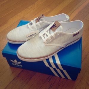 Adidas Originals Sneaker Flat light gray size 8.5