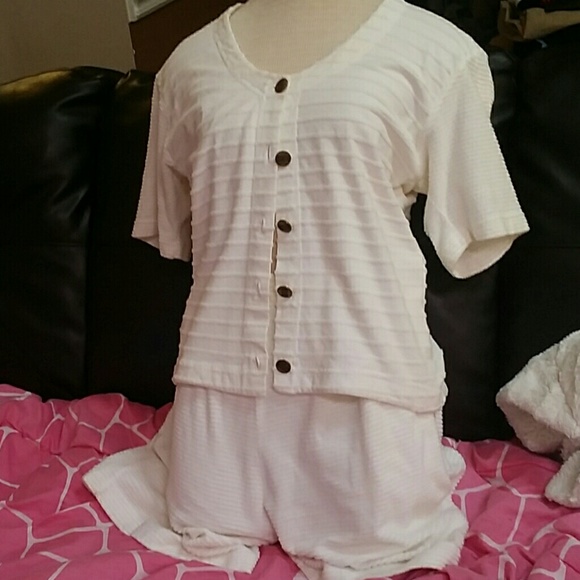 SZ S NEIMAN MARCUS 2 PC SHORT SET - Picture 1 of 4