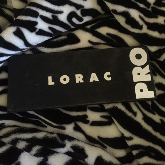 Lorac pallet