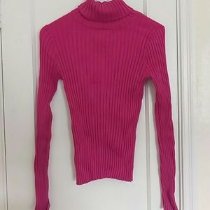 Pink turtleneck