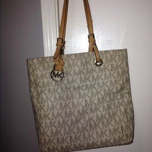 Michael Kors purse