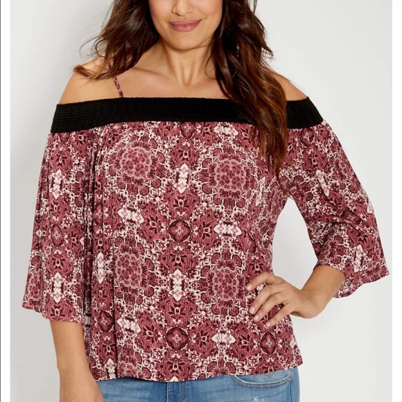 Patterned off the shoulder top w/ bell sleeves NWT - Picture 2 of 3