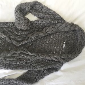 DKNY Sweater 70 percent acrylic 20 wool 10 alpaca